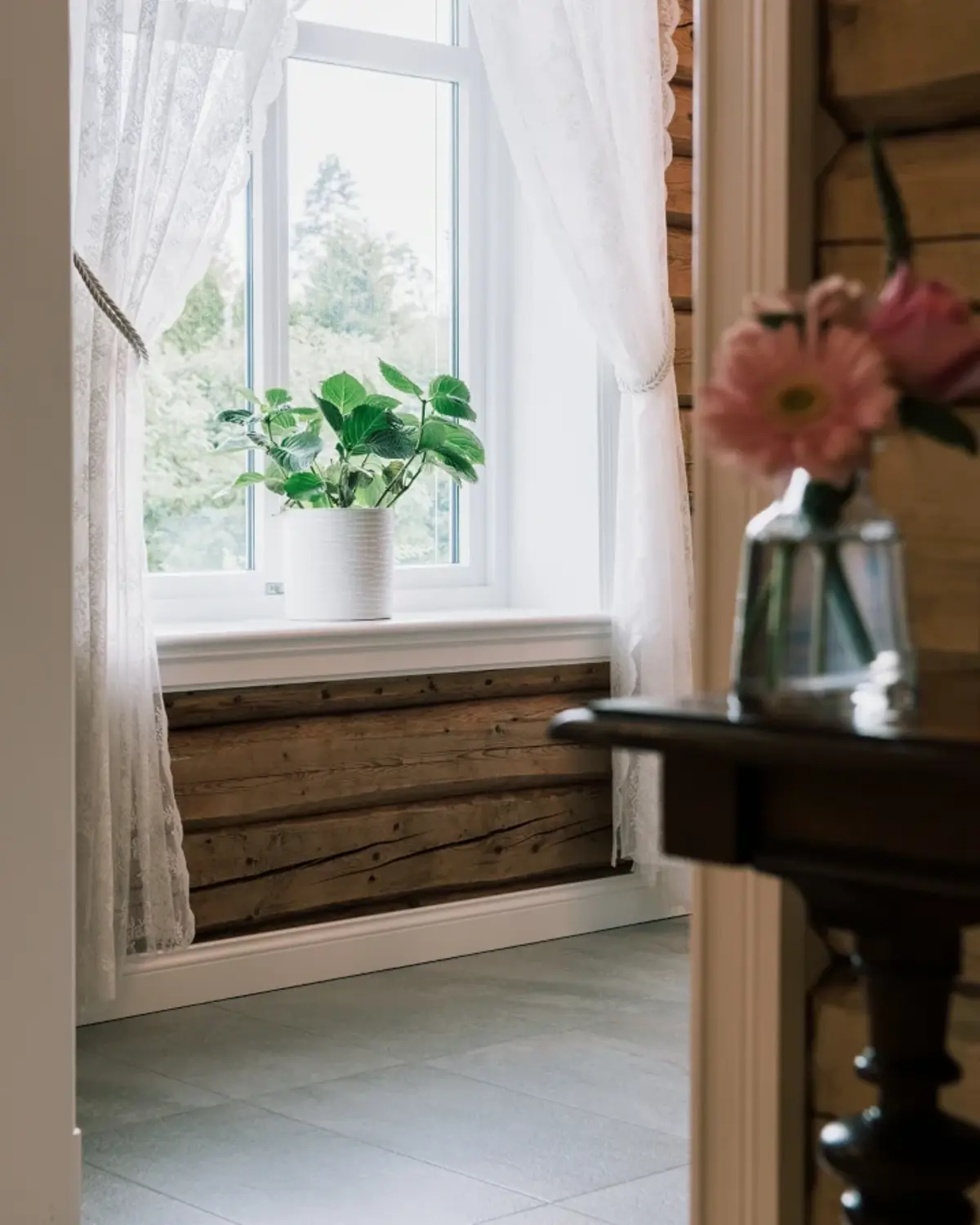 Interiør innvendig sveitserstil