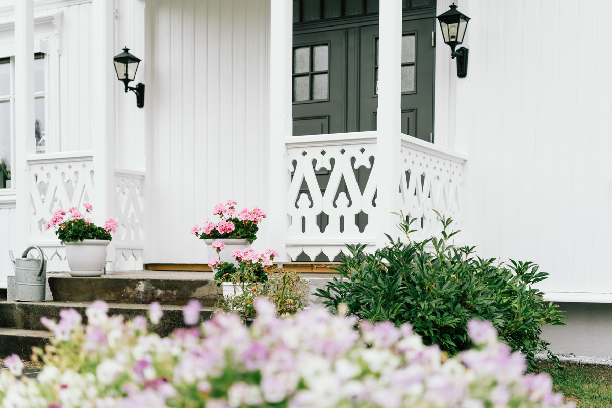 Sveitserhus med utvendig produkter fra Stiltre