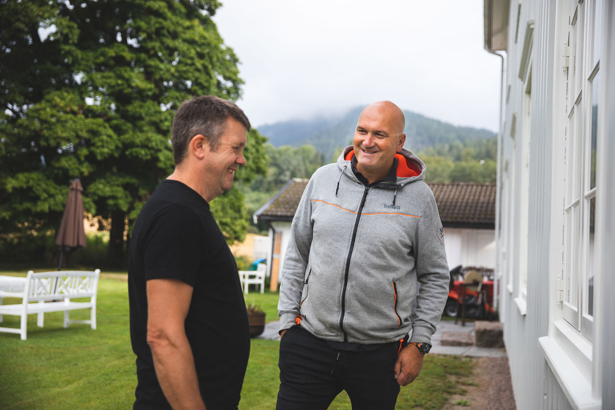 Tom Erik Landemoen fra Stiltre og byggmester Øystein Bøen i Norbygg