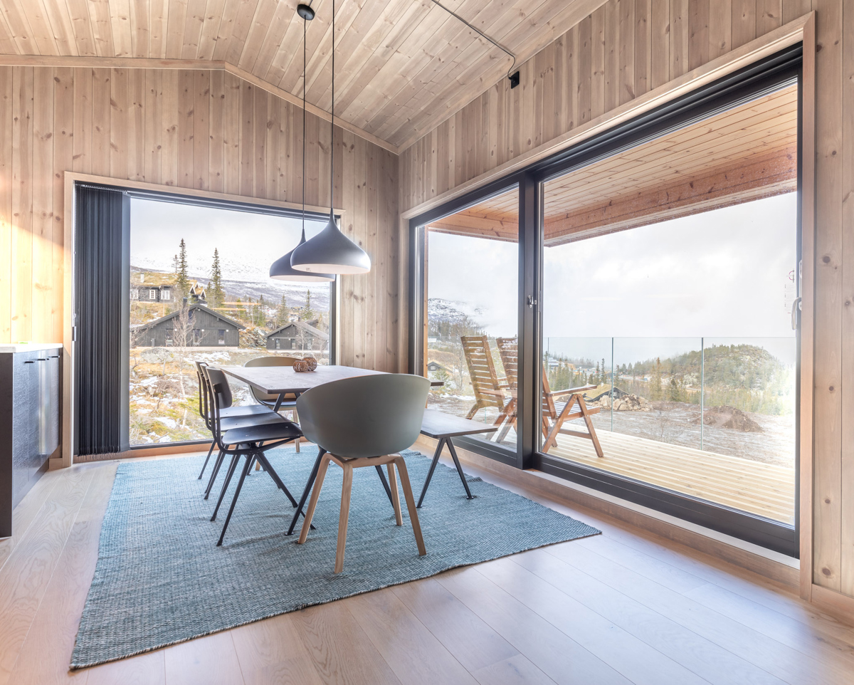 Panel og listverk av høy estetisk kvalitet