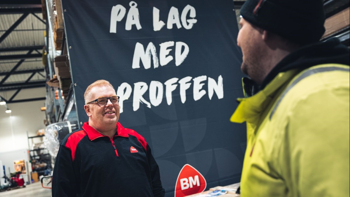 Proffselger Lars Bekkevar ved Byggmakker Kongsberg