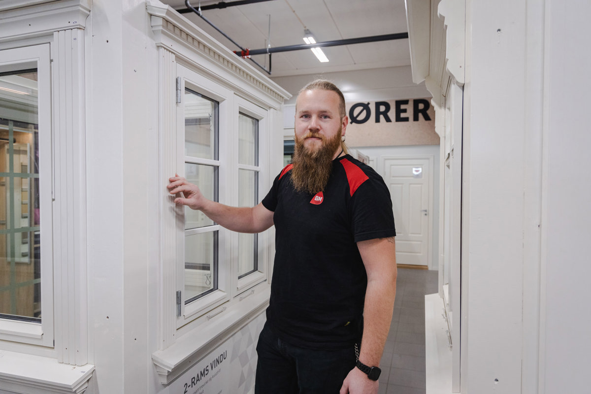 Vindusomramminger fra Stiltre hos Byggmakker Kongsberg