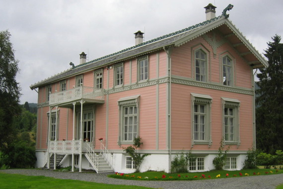 Bullahuset i dragestil